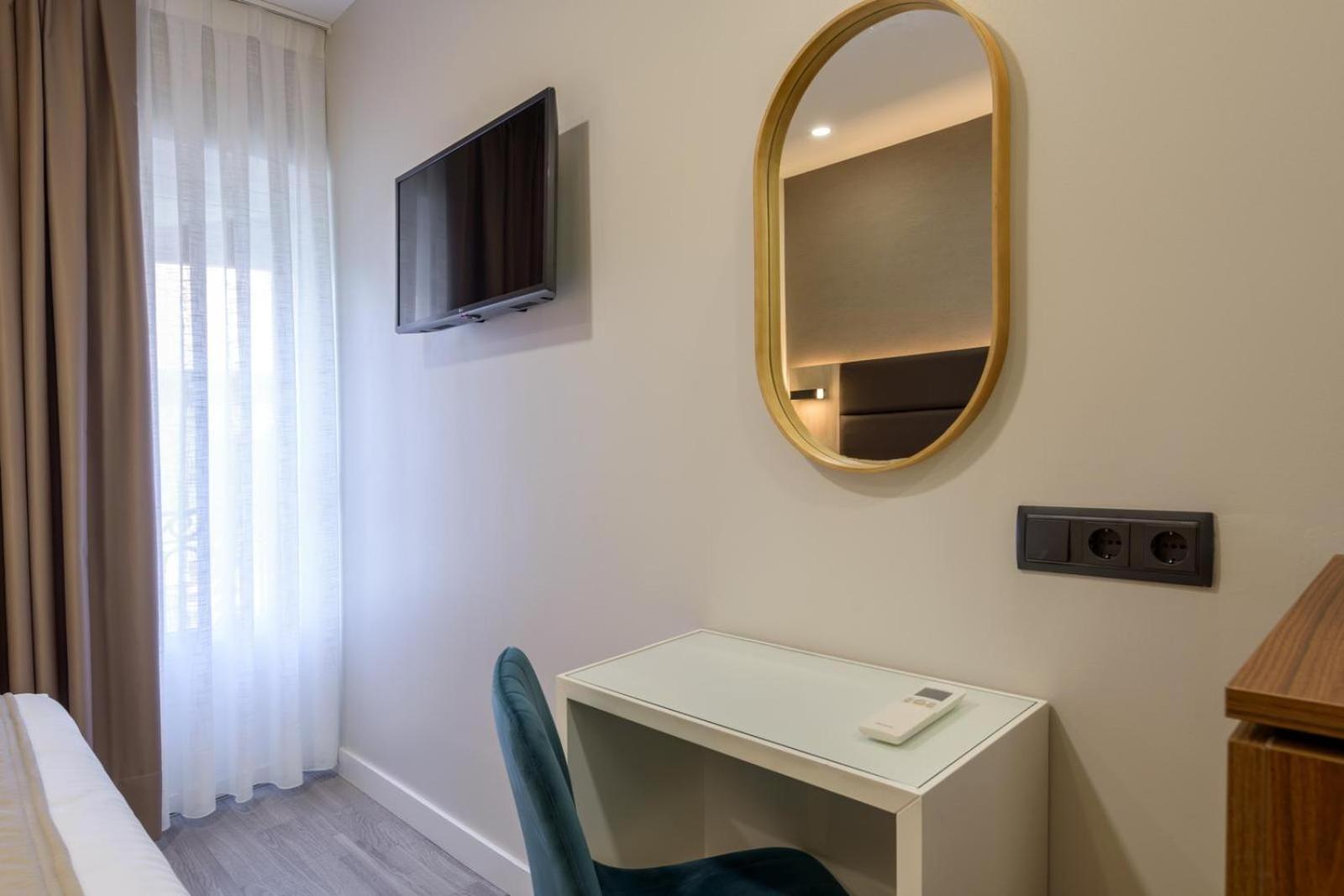 Hostal Sun Gate Madrid Exteriér fotografie